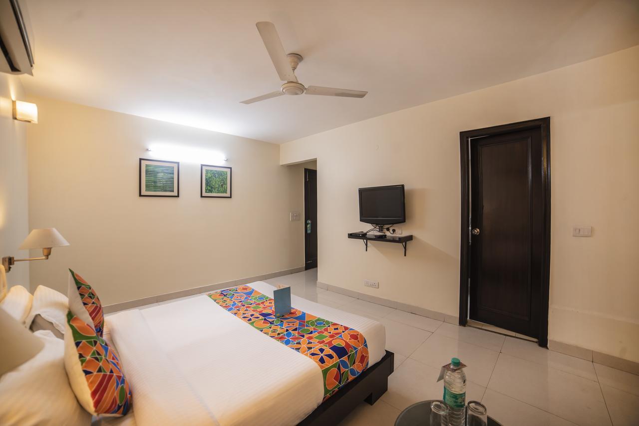 Fabhotel Anutham Saket New Delhi Exterior photo
