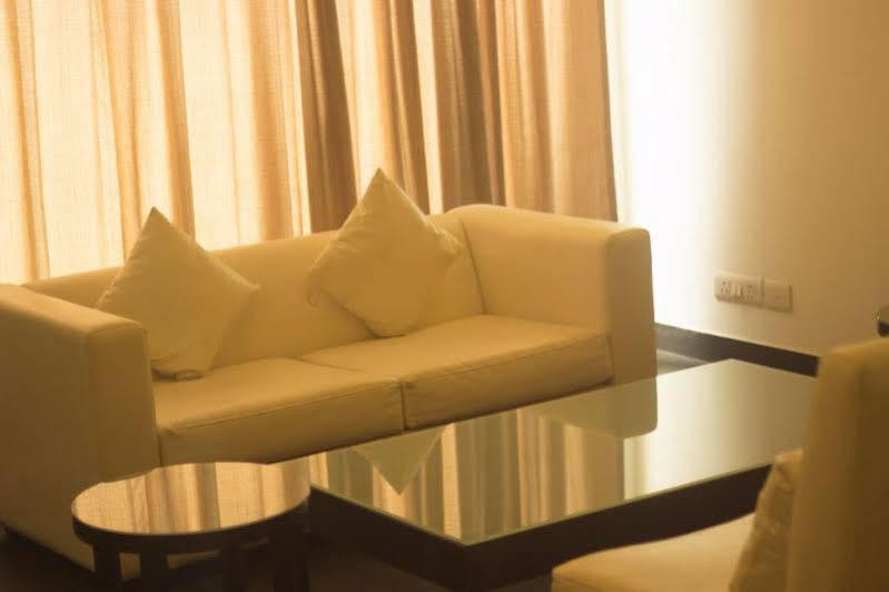 Fabhotel Anutham Saket New Delhi Exterior photo